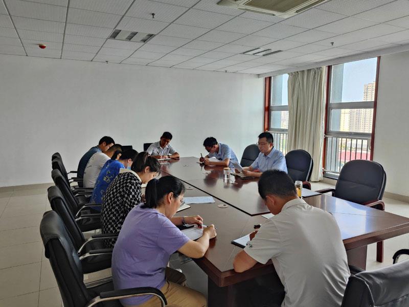 砂石公司青年学习.jpg 砂石公司青年学习.jpg